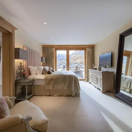 Mountain Elegance Chalet In Chalet *
